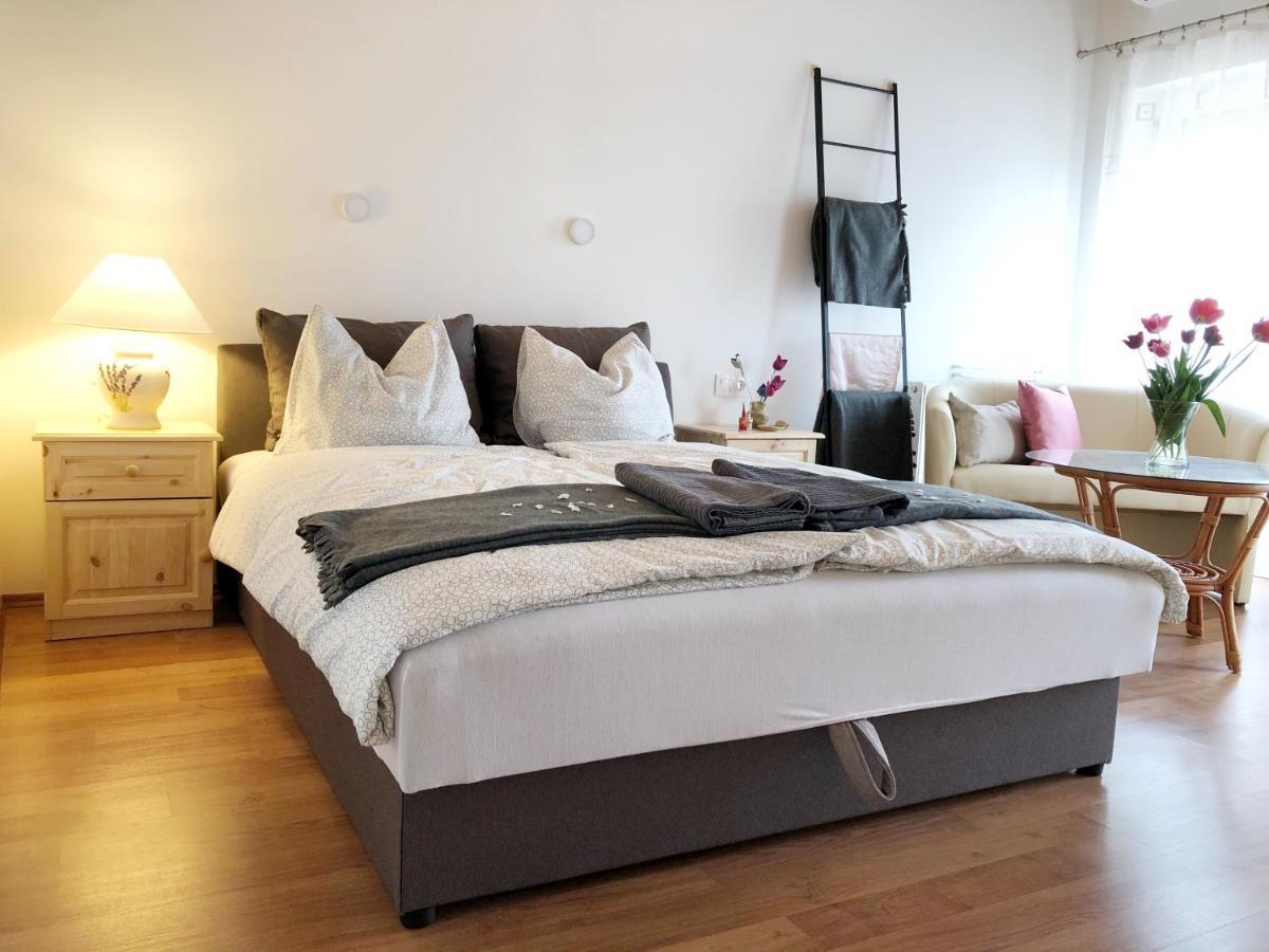 Balaton Apartman 保洛兹瑙克 外观 照片