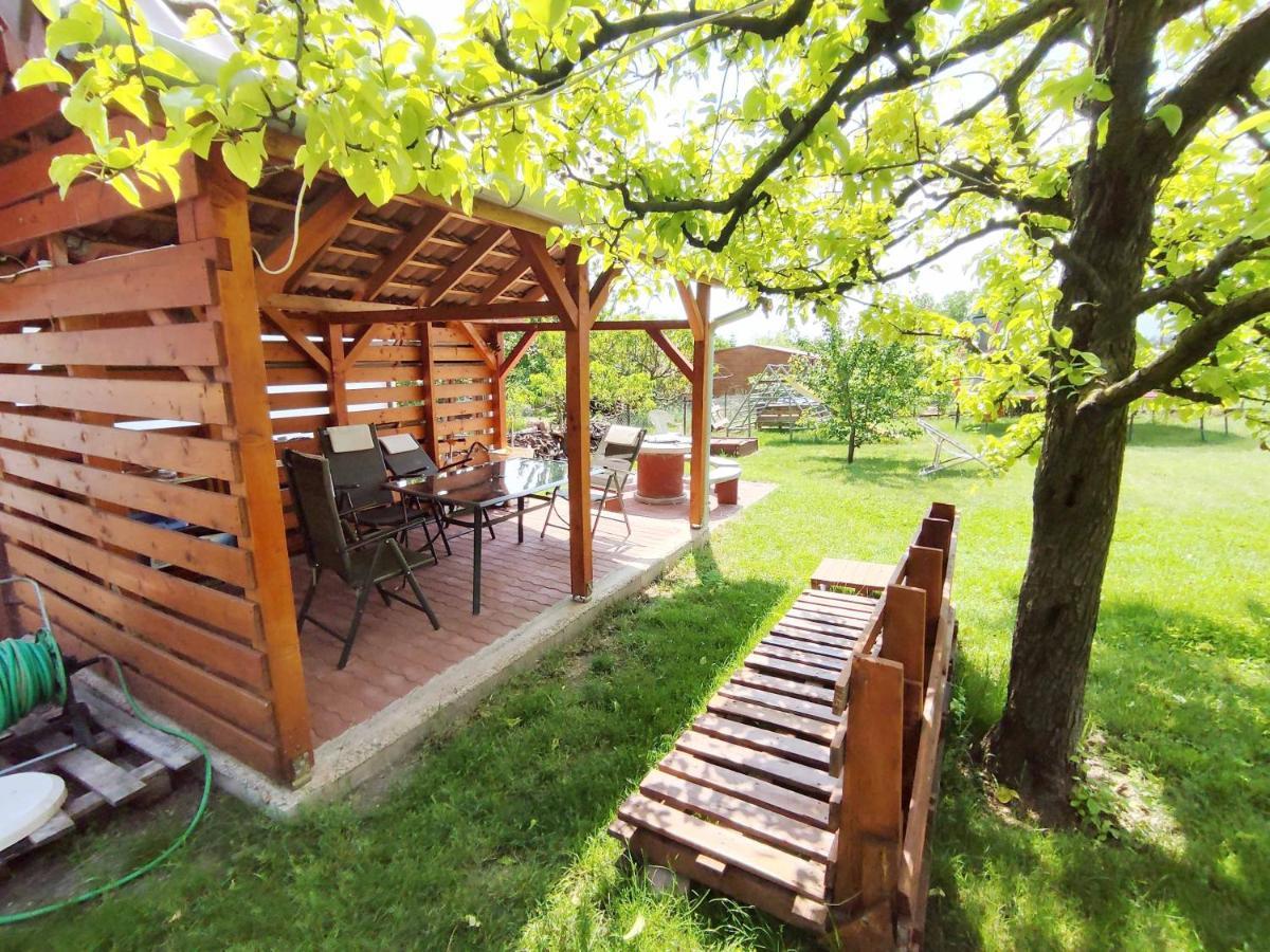 Balaton Apartman 保洛兹瑙克 外观 照片