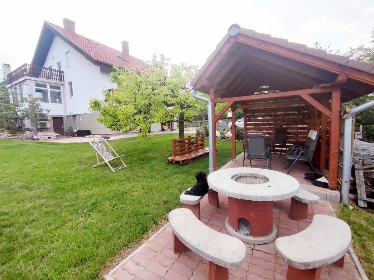 Balaton Apartman 保洛兹瑙克 外观 照片